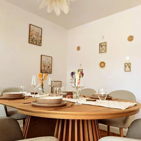 Stilvolle Design- Im Herzen Von Frauenstein - Ruhe, & Wein *